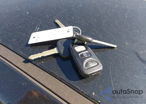 2016 Hyundai Elantra Se from USA, damaged, VIN 5NPDH4AE8GH754109